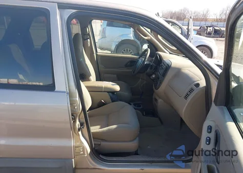 2001 Ford Escape Xlt z USA, uszkodzony, nr VIN 1FMYU04141KA93875